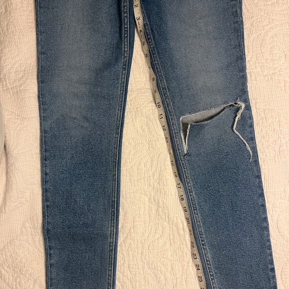 Re/Done High Rise Jeans - Size 28 - Picture 6 of 10